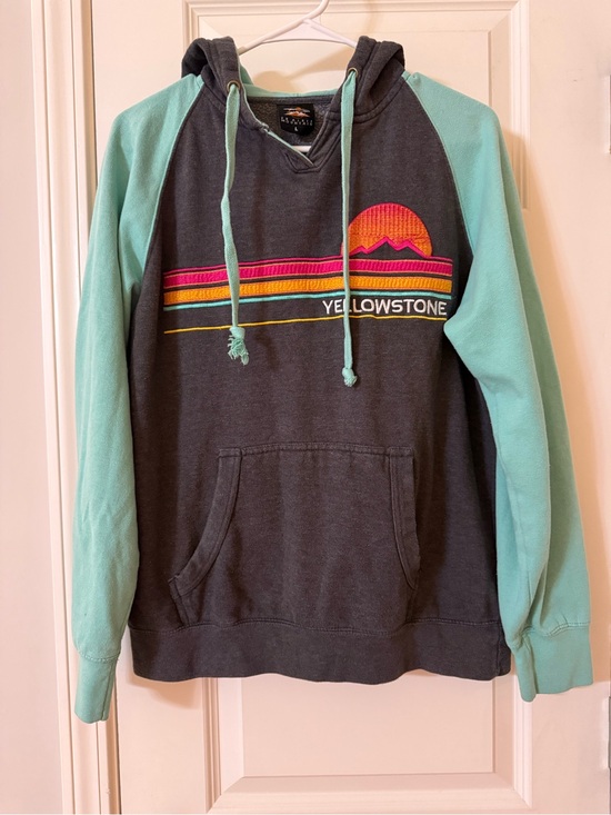 Prairie Mountain Tops - Prairie Mountain Yellowstone Two-Tone Hooded Sweatshirt Charcoal & Mint Large
